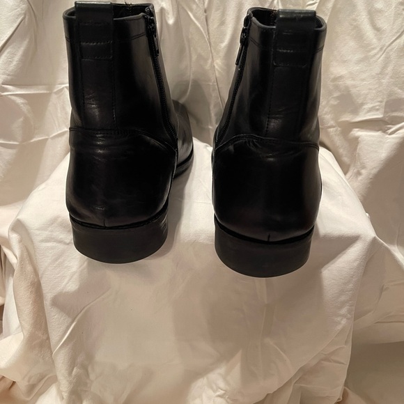 Johnston and Murphy, zip up boots, black size 13